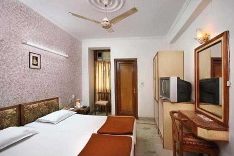 Fabhotel Le Heritage Karol Bagh Deli Exterior foto